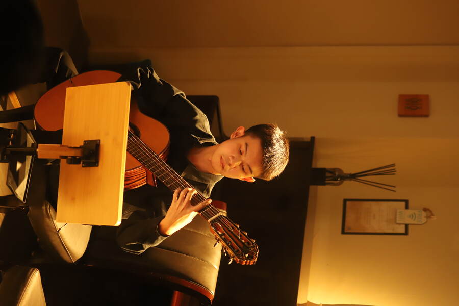 Pongpat Nutthachai Guitar Recital photo 14