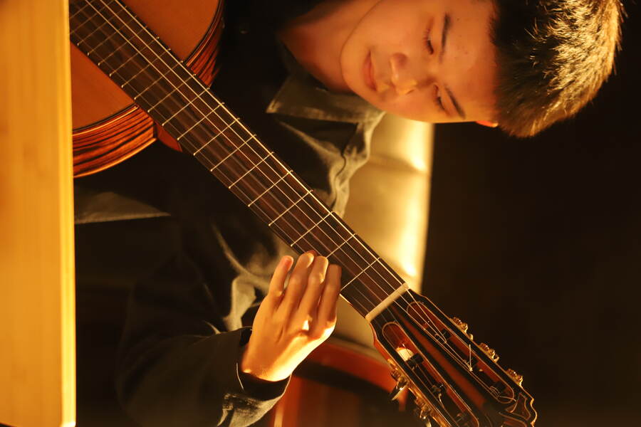 Pongpat Nutthachai Guitar Recital photo 15