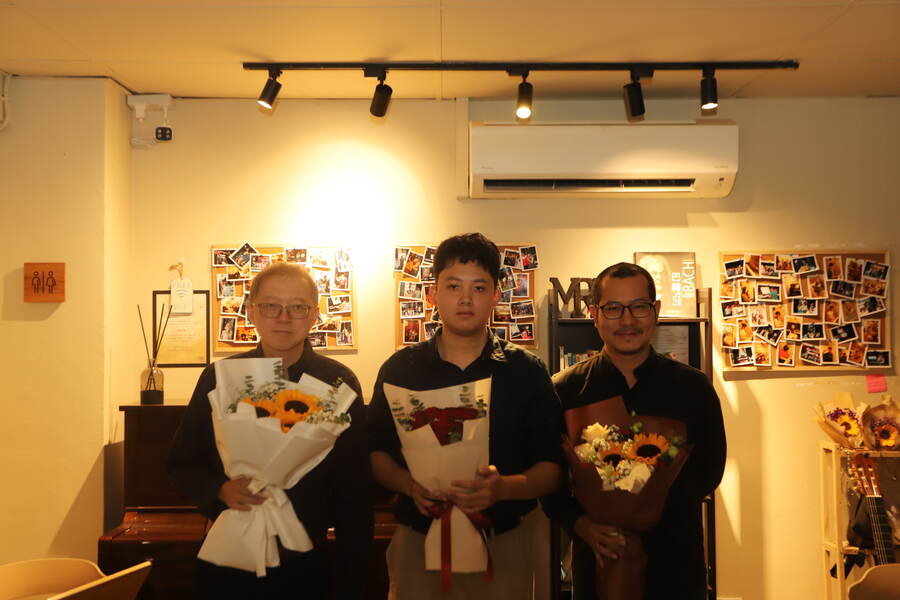 Mr Shung Ee Recital photo 10