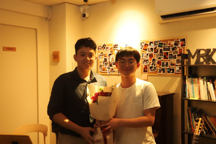 Mr Shung Ee Recital photo 8